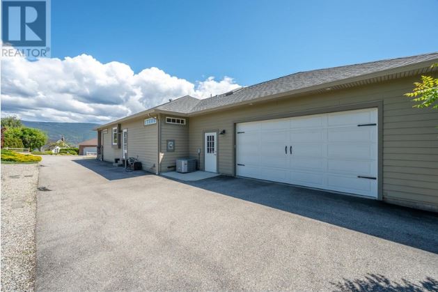 Summerland Houses for Sale - 11404 Walters Road